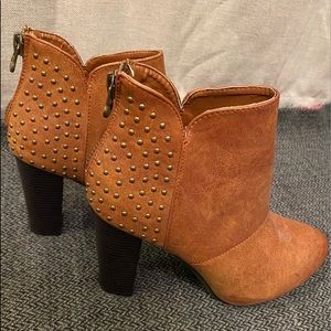 GORGEOUS Studded Brown Boots